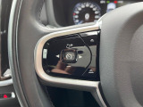 【全車速対応アダプティブクルーズコントロール】ミリ波レーダー+ステレオカメラ+赤外線により前方車輌を認識し、速度や車間距離を維持・調整。高速道路走行時や渋滞時にドライバーの負担を大幅に軽減します。