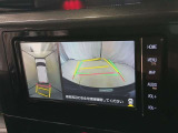 駐車が苦手な方でも安心のバックガイドモニター搭載。 後方の映像をクリアに表示し、ガイドラインで車庫入れや縦列駐車をしっかりサポート。毎日の運転がぐっとラクになります。