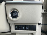 キーレスプッシュスタート。軽とは思えないほどの豊富な装備も魅力的!運転席から操作ラクラク。