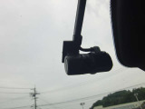 前後撮影!純正ドライブレコーダー付となります!もしもの際も証拠を録画!
