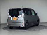 中古車探しに気軽さを。ムダを省くからこそ設定できるその価格に驚きを。プロフェッショナルなスタッフ、サービスで安心を。そんな一人ひとりの理想を詰め込みました。 CAR PLAT ここからはじまります