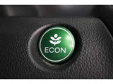 エンジン、エアコンなどを制御し低燃費な(ECONモード)に、また走りを楽しみたいとき、空調など快適性を重視したいときはスイッチOFFで通常モードに切り替えが出来ます。