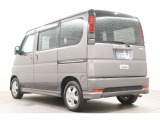 当店の展示車は、プロの業者にボディーの磨き、ルームクリーニングを依頼していますので、とてもきれいです!!ぜひ、見にいらしてください!