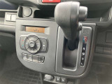 オートエアコン★温度を設定すれば車内を快適な温度に保ってくれます♪