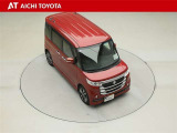 両側パワースライドドア付きだから、狭い駐車スペースなどでの乗り降りラクラク♪小さなお子さまのいるご家庭には嬉しい装備です。
