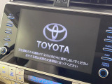【メーカー純正ナビ】インテリアに溶け込むスタイリッシュな「専用設計」メーカーナビを装備♪視認性や操作性など基本性能にも優れ、より上質なカーライフをお楽しみいただけます。