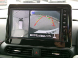 まるで上空から見下ろしているような感じで駐車が楽にできるインテリジェントアラウンドビューモニター!幅寄せが苦手な方でもサイドビューで確認することができますよ♪