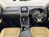NX 200t バージョンL 本革シート サンルーフ