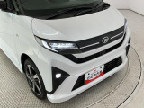 ヘッドライトには目立つくすみも無くクリアに仕上がっております。ポリッシャーでのみがきの工程を取り、ツヤのあるキレイな状態へ。