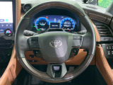 【純正革巻きステアリング】上質な革を使用することで、手にしっかり馴染みとても運転しやすいハンドルです♪