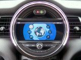 ◆iDriveを装備。操作系統をディスプレイから独立させることで、人間工学に基づいた最適な運転環境を実現しております。◆