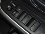 電動格納式ドアミラー・パワーウインドウを装備しています。
