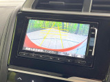 【バックカメラ】駐車時に後方がリアルタイム映像で確認できます。大型商業施設や立体駐車場での駐車時や、夜間のバック時に大活躍!運転スキルに関わらず、今や必須となった装備のひとつです!