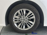タイヤサイズは225/60R18で純正ホイール装着です