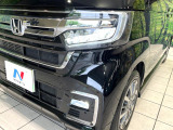 【シーケンシャルターンランプ付きLEDヘッドライト】人気の『流れるウィンカー』付きのLEDヘッドライトを装備♪高級感はもちろん、点灯時は存在感たっぷりで他車からも認識されやすく安心です。