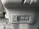 インパネにアクセサリーソケットを装備。