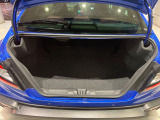 積み下ろしのしやすいデッキにはたっぷりと荷物を積み込んでいただけます。遊びから仕事まで、様々なシーンで頼れます♪
