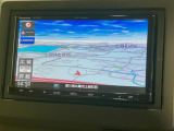 【ナビゲーション】目的地までしっかり案内してくれる使いやすいナビ。Bluetooth接続すればお持ちのスマホやMP3プレイヤーの音楽を再生可能!毎日の運転がさらに楽しくなります!!