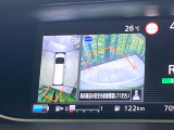 【アラウンドビューモニター】専用のカメラにより、上から見下ろしたような視点で360度クルマの周囲を確認することができます☆死角部分も確認しやすく、狭い場所での切り返しや駐車もスムーズに行えます。