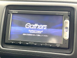 【純正ナビ】人気の純正ナビを装備。オーディオ機能も充実しており、Bluetooth接続すればお持ちのスマホやMP3プレイヤーの音楽を再生可能!毎日の運転がさらに楽しくなります!!