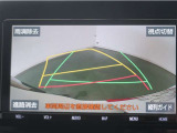バックガイドモニターで、後方を確認しながら安心して駐車することが出来ます。運転初心者も熟練者も必須の機能ですよ!