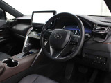 運転席廻りです。