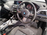 ☆センターパネルを運転席側に僅かに傾けたBMW独特のインパネ☆【駆け抜ける歓び】はここからもスタートしております☆
