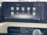 NissanConnectインフォテインメントシステムでナビはもちろん、普段スマートフォンなどで楽しんでいる情報やエンターテインメントを車内でも楽しめます。(Google搭載)