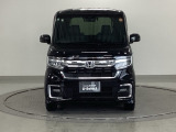 LEDヘッドライトを装備しています。LEDヘッドライトはとても明るく、雨の日や夜間走行も安全・安心です。