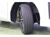 タイヤサイズ 175/55R15。