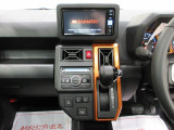 中古車は一物一価、同じようなお車でも、整備状況、外内装の状態など様々です。