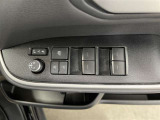 パワーウィンドウスイッチで運転席から全席の窓の開閉ができます♪