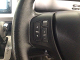 ステアリングリモコンは、運転中でも簡単に音量調整やチャンネル変更もできます!わき見運転防止にもつながるので安心です♪