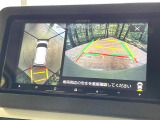 【パノラマモニター】専用のカメラにより、上から見下ろしたような視点で360度クルマの周囲を確認することができます☆死角部分も確認しやすく、狭い場所での切り返しや駐車もスムーズに行えます。