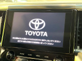 【ナビ機能付きディスプレイオーディオ】ナビ機能搭載の他、お持ちのスマートフォンと連携して、ナビやbluetoothでの音楽再生が可能です♪デザインはもちろん操作性も良好!