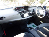 清潔感のあるクリーンな車内 禁煙車 正規ディーラー車 ワンオーナー パノラミックガラスルーフ 純正ナビ/BT/USB/iPod/フルセグTV(走行中可) ディーラー整備記録簿7枚 タイベル交換済み