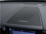 【harman/kardon】世界のオーディオファン垂涎のプレミアムサウンドシステムを搭載。原音に近い音場空間を忠実に再現。乗る人すべてに最良の音響体験を提供します。