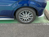 純正アルミホイール付!このお車にぴったりなホイールが付いてます◎