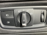 【オートライト(AUTO)】外の明るさをシステムが感知して、自動でヘッドライトが点灯します!ヘッドライトをつけ忘れを防ぐ便利機能です。