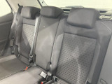 シートは適度な硬さによって長時間の運転でも疲れにくいと定評があります。国産車とは全く違った座り心地ですが、長年培われた欧州の椅子文化をご体感ください。