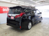車内もキレイで嫌なニオイもありません。