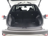 ラゲージ容量は、5人乗車時でもクラストップレベルの487Lを実現。また後席を倒すとさらに広いスペースを確保できます。