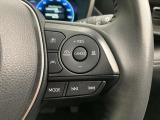 前方の車との車間を設定し、スピードを上げたり緩めたりを自動で行ってくれる追尾式の「レーダークルーズ」。上級装備の一つです!高級車にしかつかない嬉しい機能です。