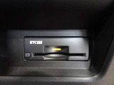 音声案内タイプETC2.0装備☆ビルトインタイプのETCですので、インテリアの邪魔をしません!ETCがあれば、キャッシュレスで料金所をノンストップで通過できます。