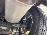 お車を安心してお乗りいただく為には、足回りの定期点検が欠かせません。サービスサポート(有償保証)では無料点検もご提供しており、安心のカーライフをお過ごしいただけるサポート体制が整っています。