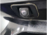 バックカメラが付いているので後方確認が非常にしやすいです。今や運転初心者も熟練者も必須装備!ついていて損はないですね♪
