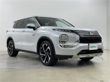 三菱 アウトランダーPHEV 2.4 G 4WD