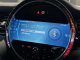 アップルカープレイ装備!!Bluetooth機能も付いておりますので、音楽再生も楽々です♪