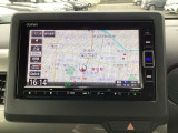 ナビゲーションはギャザズメモリーナビ(VXM-234VFi)が装着されております。AM、FM、CD、DVD再生、USB、音楽録音再生、フルセグTV、Bluetoothがご使用いただけます。
