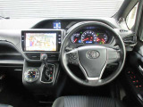 運転席はその車の重要ポイント。ぜひ実際にご乗車ください。お待ちしてます。